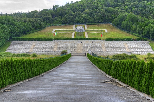 Cmentarz Żołnierzy Polskich -
 Monte Cassino